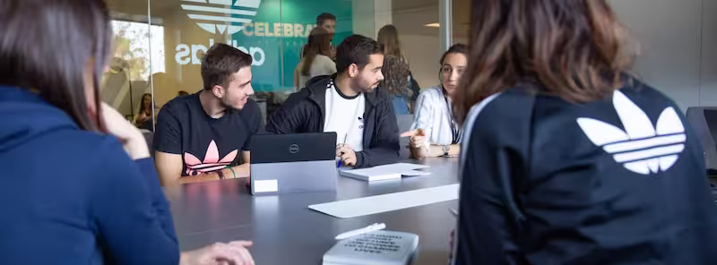 فرآیند جذب و آشنایی در آدیداس